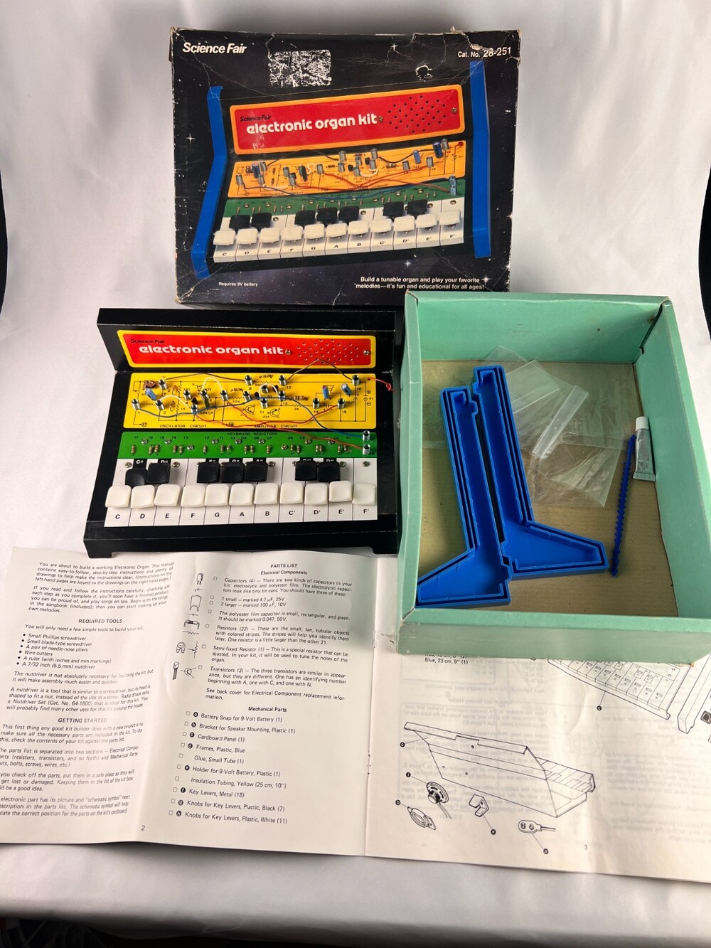 Vintage Science Fair Electronic Organ Kit 28-251 Radio Shack Retro Project Box